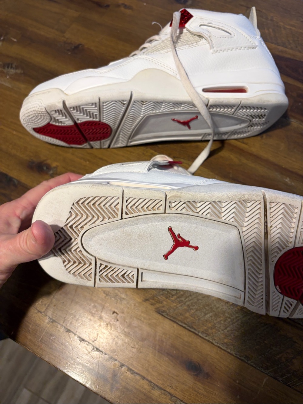 Jordan Men's White and Red Retro Basketball Sneakers - Picture 6 of 6